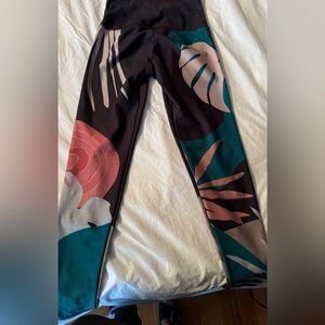 XS High-waisted Onzie leggings. 2 pairs.